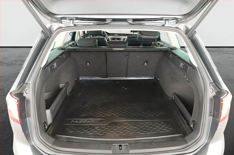 Volkswagen Passat (2017) Alltrack 2.0 BiTDI, 4X4 - fotka 11 z 18