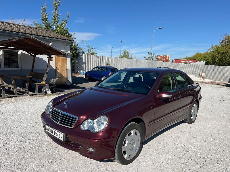Mercedes-Benz Třídy C 2.0 CDI - fotka 1 z 14