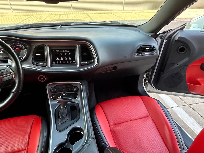 Dodge Challenger (2018) - fotka 23 z 45