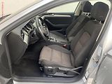 Volkswagen Passat (2016) 1.6 TDi, DSG, navi, AC - náhled 9