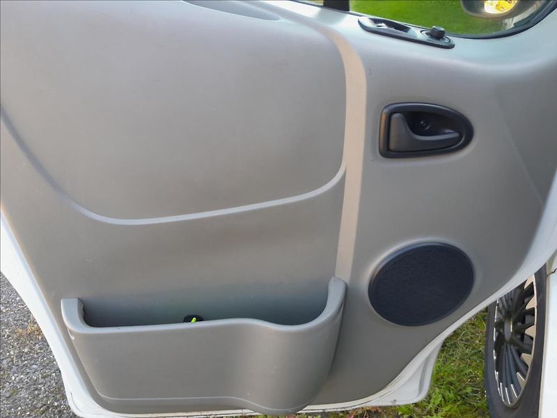 Opel Vivaro 2.0 CDTI  9.MÍST - fotka 18 z 44