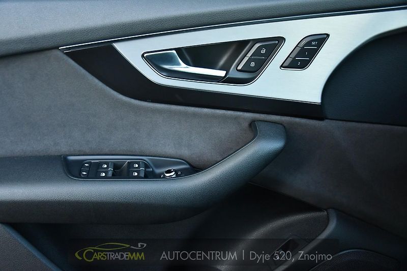 Audi Q7 3.0TDi Q. VZDUCH S-LINE 2xALU - fotka 27 z 60