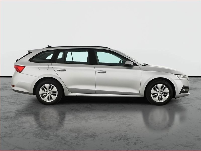 Škoda Octavia (2022) Ambition 2.0 TDI, ČR,1.maj - fotka 6 z 22