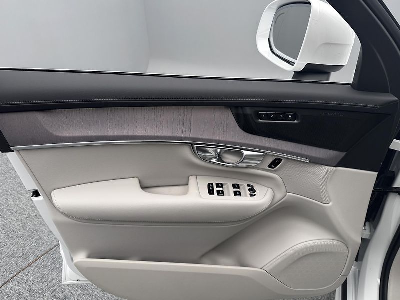 Volvo XC90 (2026) T8 AWD Plug-in BRIGHT PLUS 7m - fotka 7 z 25