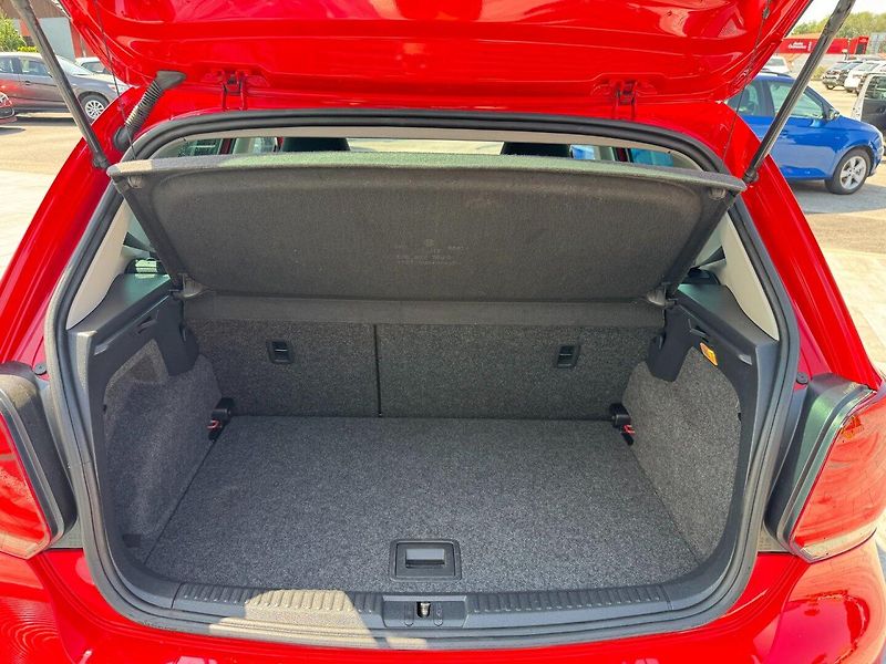 Volkswagen Polo (2012) 1.2 TSI MATCH 66kW - fotka 20 z 42
