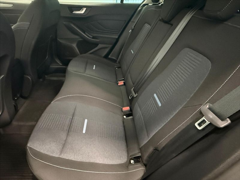 Ford Focus 1,0 i ACTIVE předplacený servi - fotka 10 z 10