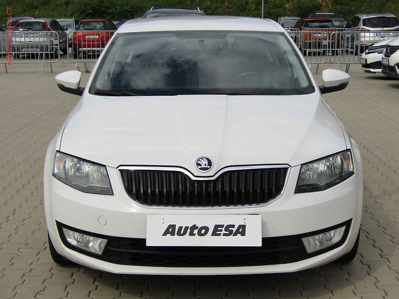 Škoda Octavia (2016) 1.6 TDi, AC, výhřev sed - fotka 2 z 17