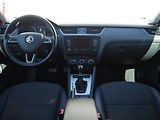Škoda Octavia (2014) 1.6 TDi, DSG, AC, temp. - náhled 8