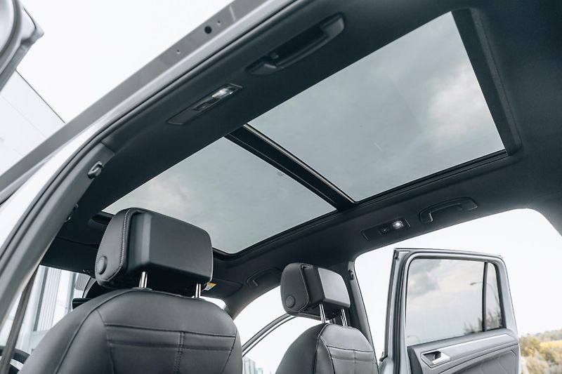 Volkswagen Tiguan (2022) VW Tiguan R-Line eHybrid - fotka 21 z 23