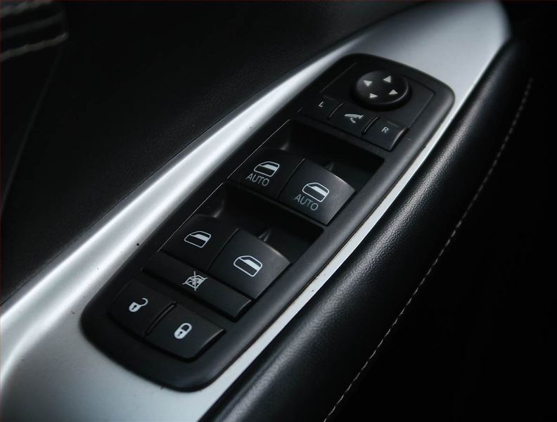 Fiat Freemont (2012) 2.0 MultiJet, 7 míst, Tempomat - fotka 15 z 19