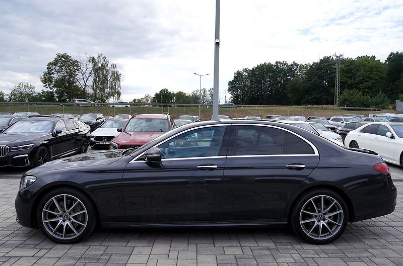 Mercedes-Benz Třídy E E 200 4Matic AMG/LED/360/ČR - fotka 3 z 40