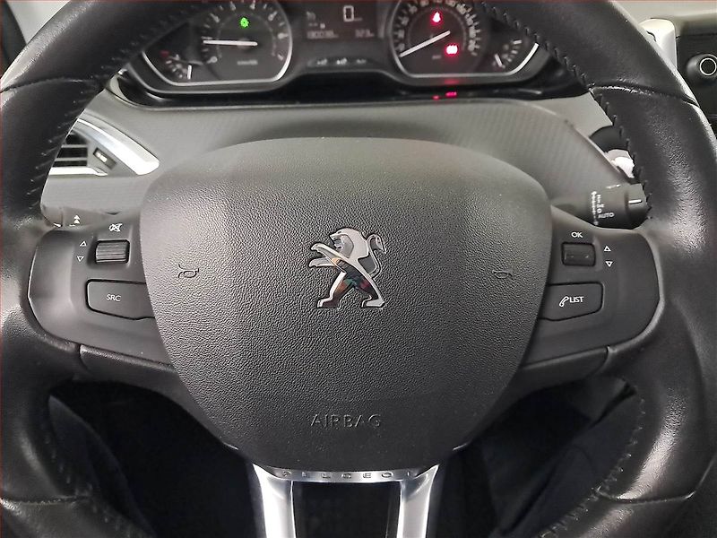 Peugeot 2008 (2019) 1.2 PureTech, Serv.kniha - fotka 15 z 16