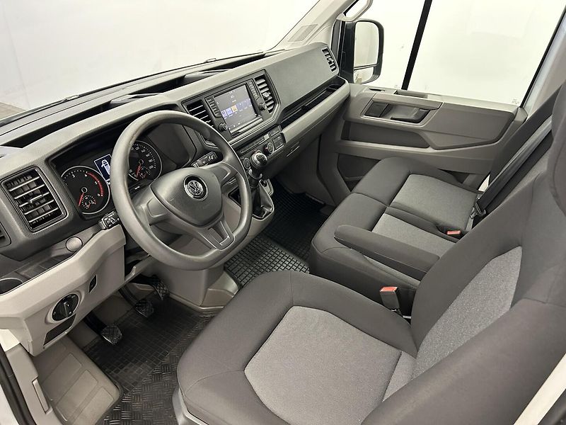 Volkswagen Crafter 2.0 TDI L3 H3 - fotka 6 z 23