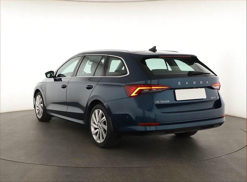 Škoda Octavia (2021) Style Plus 1.4 TSI iV - fotka 4 z 30