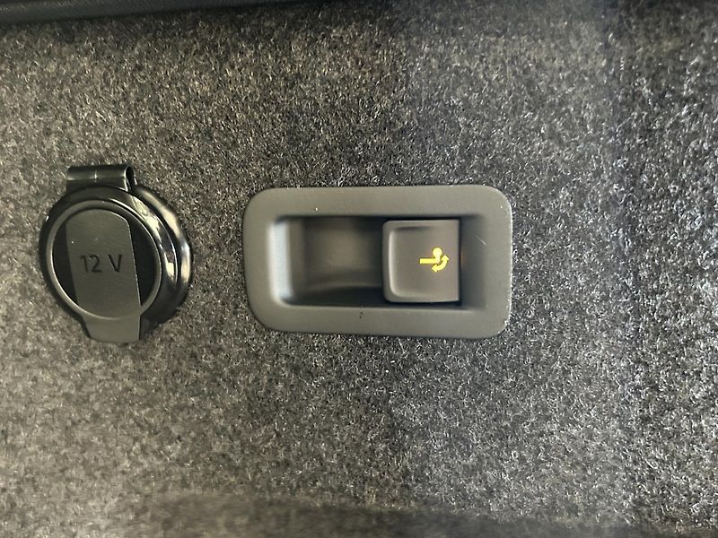 Škoda Kodiaq 2.0 TDI 4x4 Selection - fotka 23 z 25