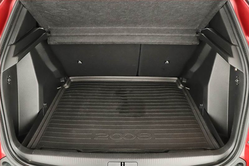Peugeot 2008 (2021) GT 1.2 PureTech, Automat - fotka 14 z 15
