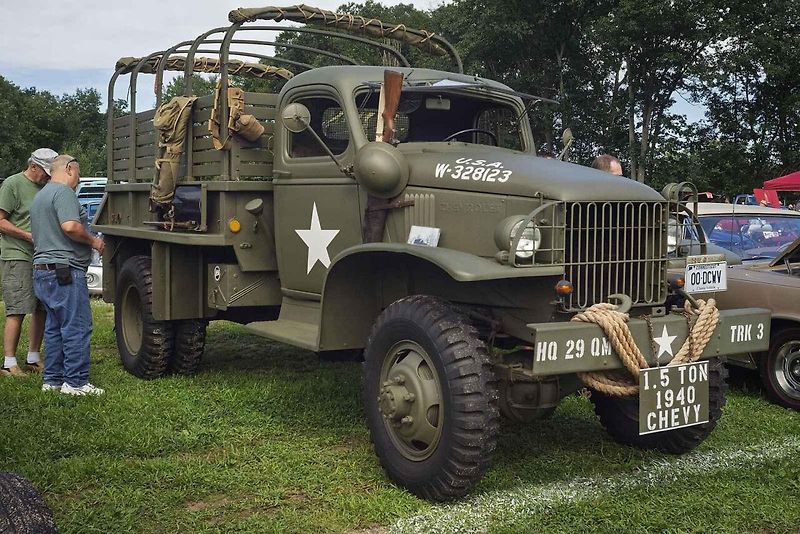 Vůz GMC 353 CCKW tvořil logistickou páteř ozbrojených sil Spojených států během II. světové války a ještě v průběhu Korejské války.