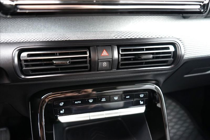 Citroën C3 (2026) 1,2 Hybrid 110k Automatic MAX - fotka 17 z 24