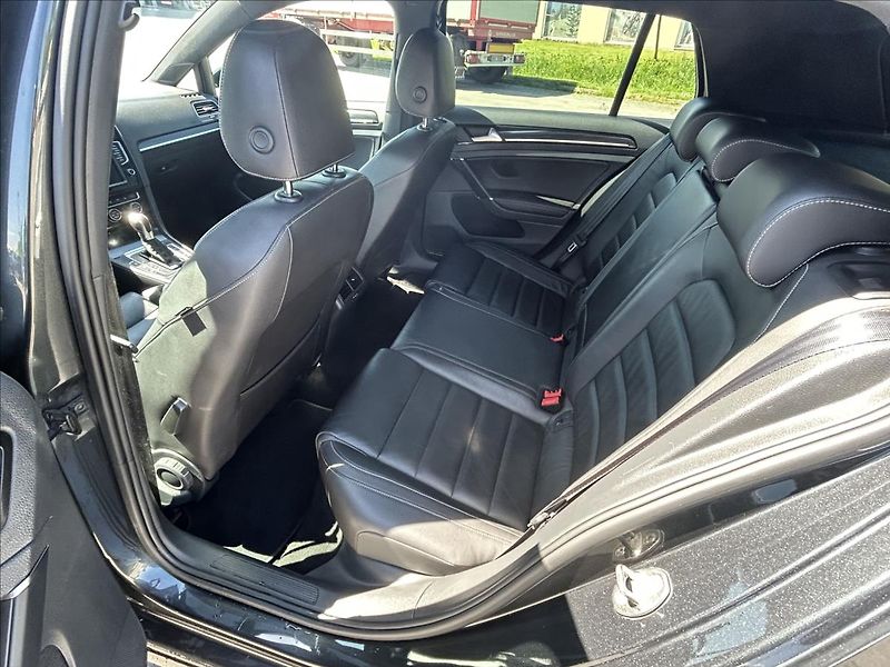 Volkswagen Golf 2,0 GTD Xen,Nav,Kůže,ACC,Kamer - fotka 31 z 38