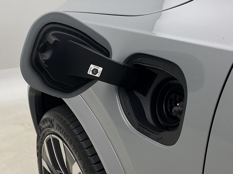 Volvo XC90 (2026) T8 AWD Plug-in BRIGHT ULTRA - fotka 19 z 72