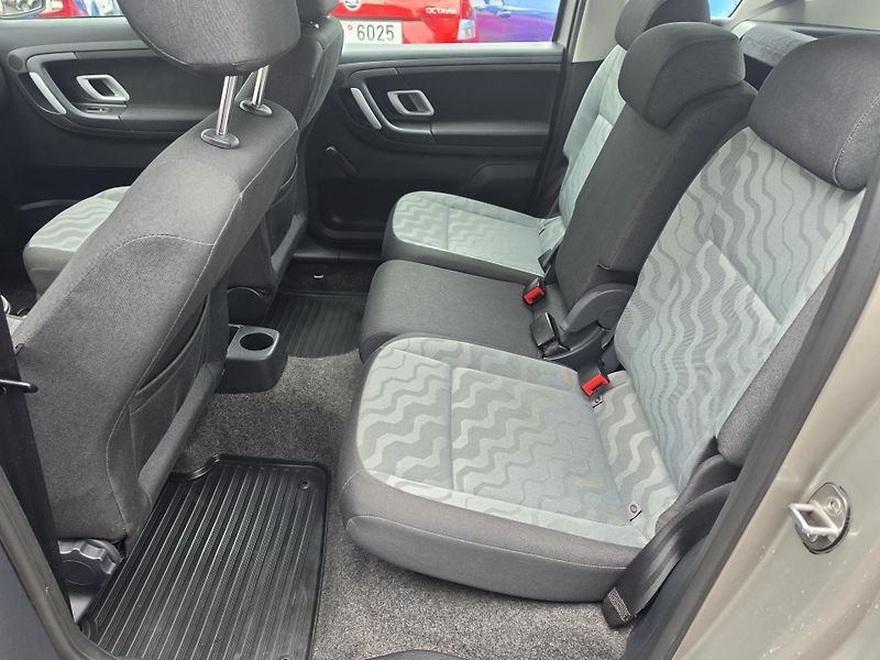 Škoda Roomster 1.2 HTP  - fotka 7 z 20