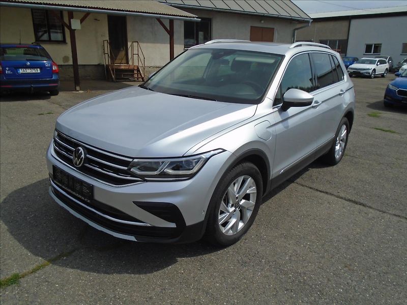 Volkswagen Tiguan 1,4   eHybrid PHEV-MATRIX - fotka 1 z 29