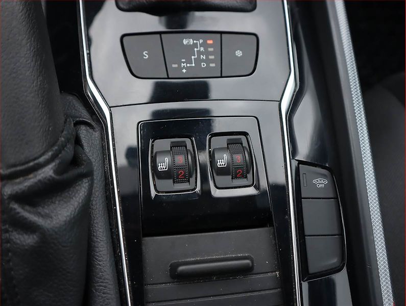Peugeot 508 (2015) 2.0 HDi, Automat, Navi - fotka 19 z 21