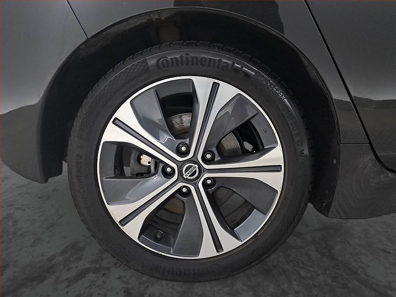 Nissan Leaf (2018) 40 kWh, SoH 80%, Automat - fotka 15 z 21
