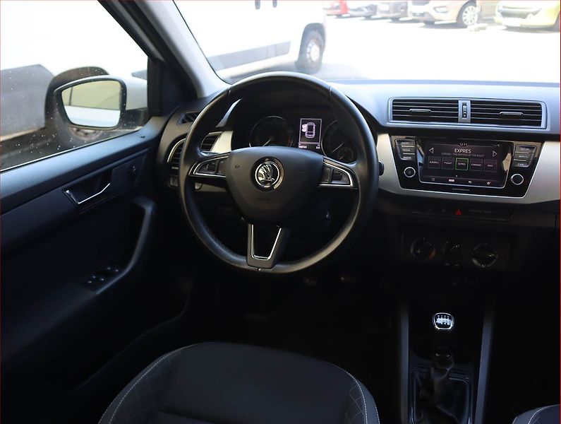 Škoda Fabia (2019) 1.0 TSI, Tempomat - fotka 7 z 20