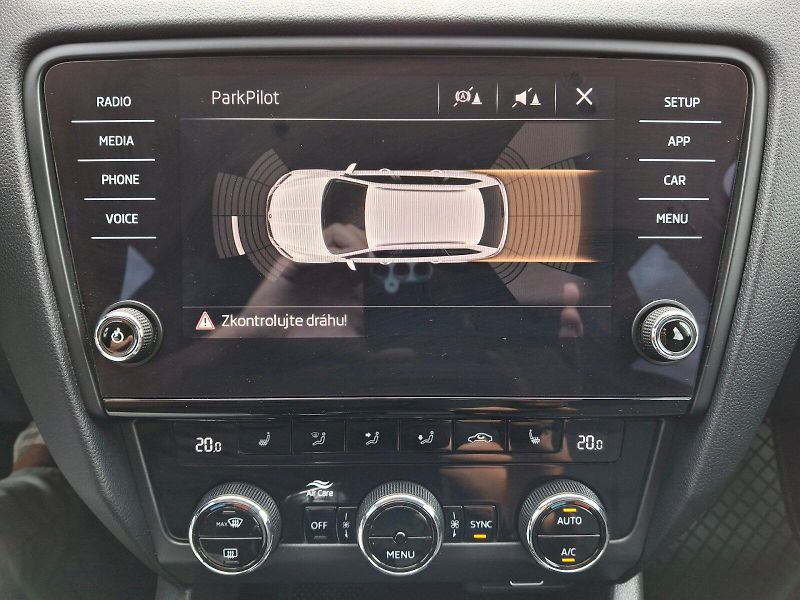 Škoda Octavia (2020) Combi Style 2,0TDi 110kW - fotka 17 z 34