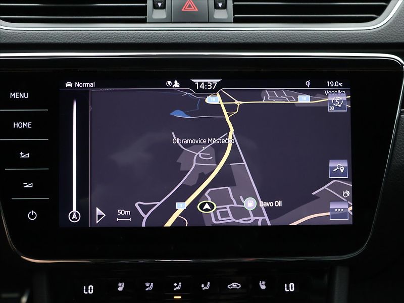 Škoda Superb 2,0 TDI 147 kW 4x4 L&K DSG DPH - fotka 22 z 35