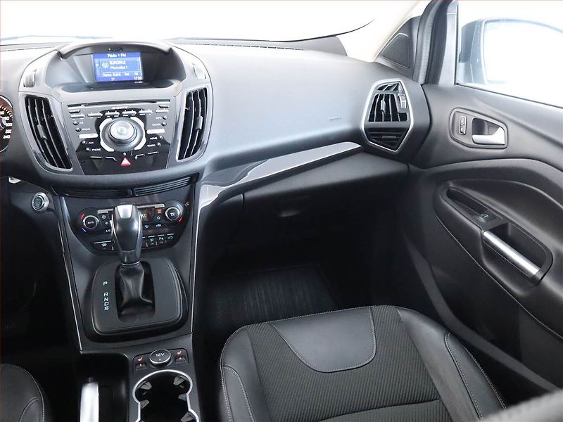 Ford Kuga (2015) 2.0 TDCi, 4X4, Automat - fotka 8 z 22