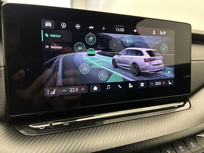 Škoda Octavia 1.5 TSI SportLine - fotka 14 z 28