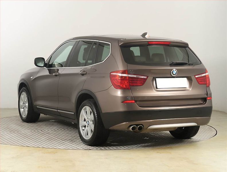 BMW X3 (2012) xDrive35d, 4X4, Automat, ČR - fotka 4 z 27