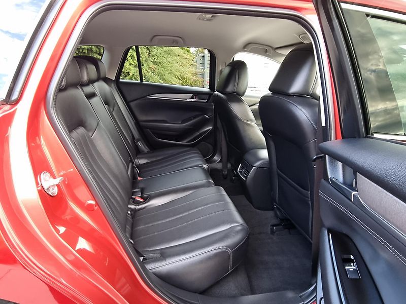 Mazda 6 (2019) 2.5 SPORTS LINE,VENTILACE,HEAD - fotka 23 z 45