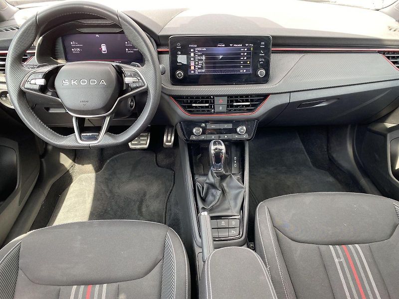Škoda Kamiq (2025) 1.5 TSI DSG Monte Carlo - fotka 5 z 39