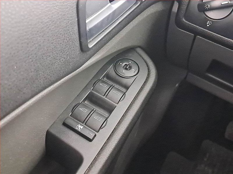 Ford C-MAX (2007) 1.8, nová STK, jezdí výborně - fotka 18 z 19
