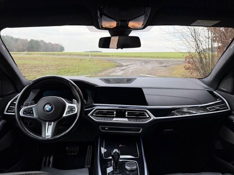 BMW X7 4,0i xDrive,mPaket competition - fotka 24 z 50