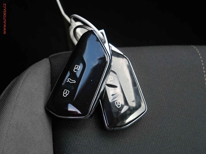 Volkswagen Golf (2022) 2.0 TDi 4x4, Alltrack, DSG - fotka 25 z 25