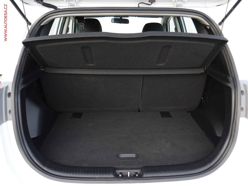 Hyundai ix20 (2019) 1.6 CVVT, ČR, servis.kniha - fotka 7 z 14
