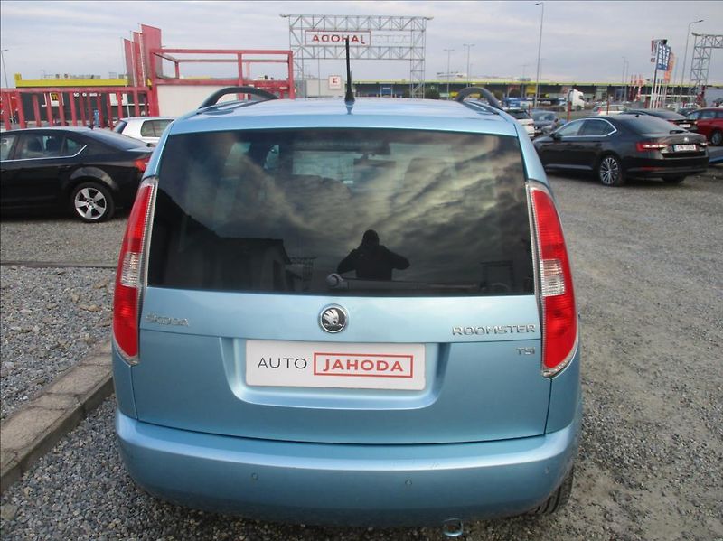 Škoda Roomster 1,2 TSI, klima, vyhř.sedadla, - fotka 7 z 21