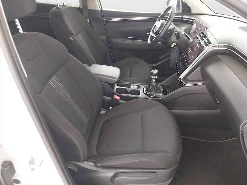 Hyundai Tucson (2021) 1.6 T-GDI - fotka 9 z 18