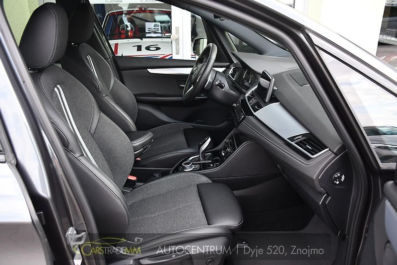 BMW Řada 2 218d GT TAŽNÉ ČR 7MÍST 1M - fotka 17 z 55