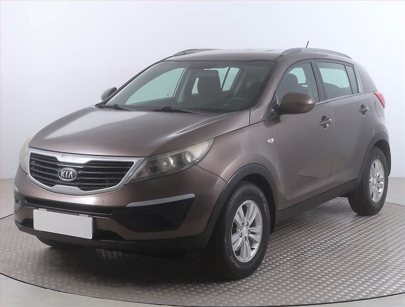 Kia Sportage (2011) 1.7 CRDi, Tempomat - fotka 2 z 15