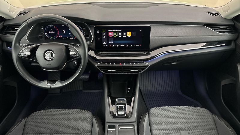 Škoda Octavia 2.0 TDI DSG Style Combi - fotka 8 z 25