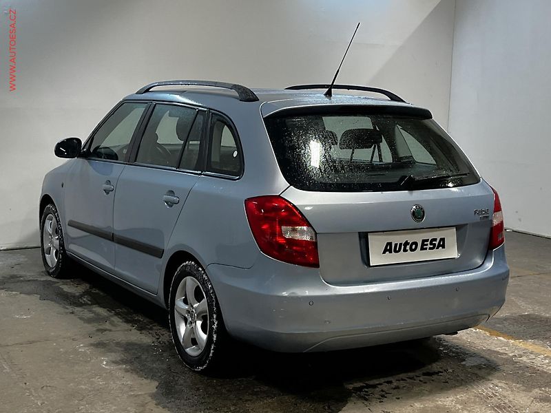 Škoda Fabia (2010) 1.2 TSI, ČR, Elegance - fotka 6 z 15