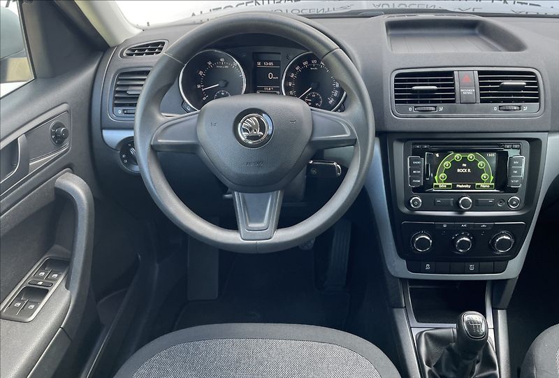 Škoda Yeti 1,2 TSi,77kW,Po servisu,STK 10 - fotka 12 z 21