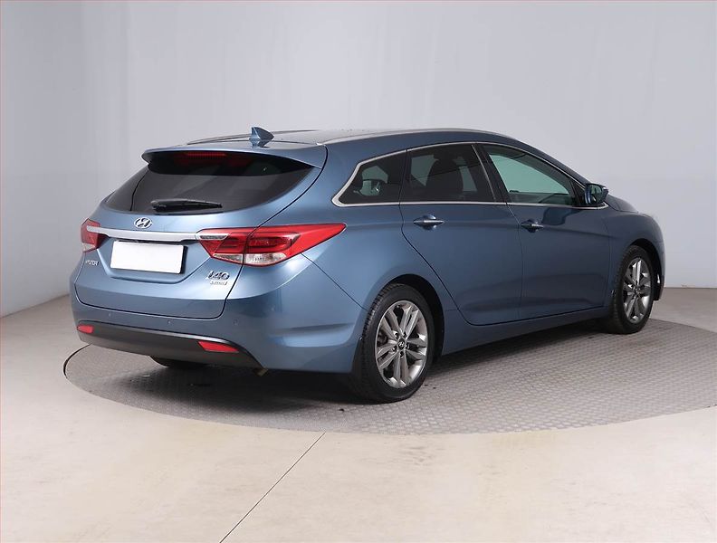 Hyundai i40 (2016) 1.7 CRDi, Automat, Kůže, Navi - fotka 5 z 18