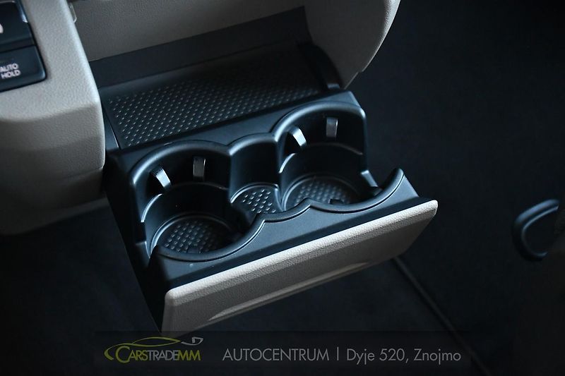 Volkswagen Multivan 2.0TDi LONG STYLE DSG IQLIGHT - fotka 34 z 57