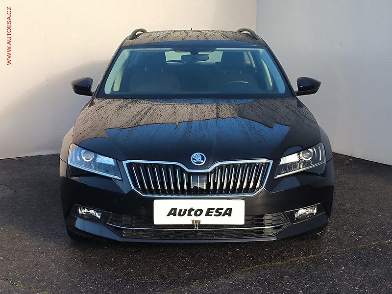 Škoda Superb (2019) 2.0TDI, ČR, Ambition, DSG - fotka 2 z 24